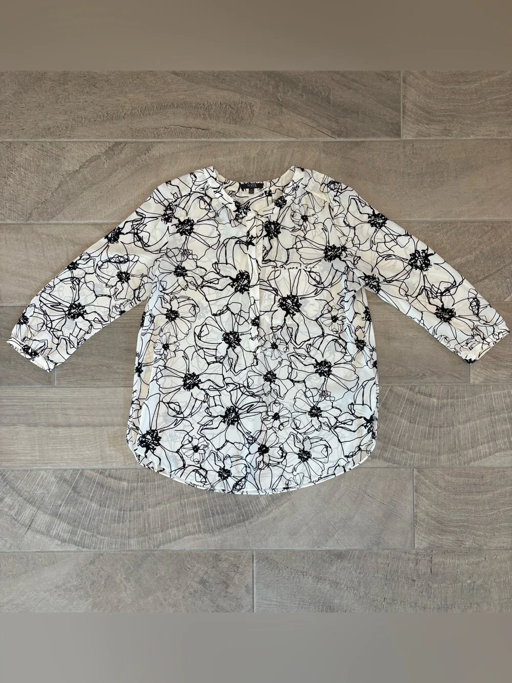 NYDJ Black White Floral Print Button Front Blouse Women’s Medium Office Work M - Picture 1 of 10